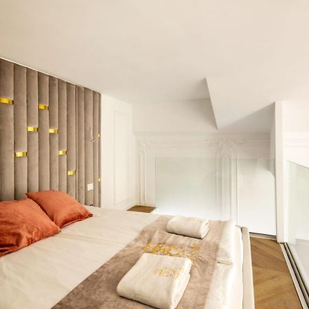 Appartement Vip Jacuzzi Luxury à Budapest Extérieur photo