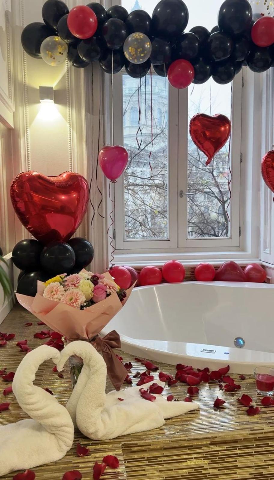 Appartement Vip Jacuzzi Luxury à Budapest Extérieur photo